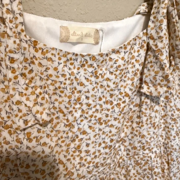 Altar'd State Spring Dress - Picture 5 of 6